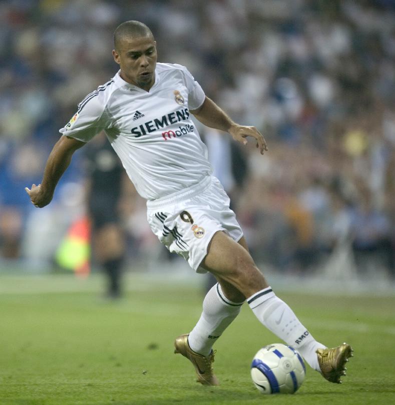 13180_72dpi$Ronaldo$300$dpi.jpg